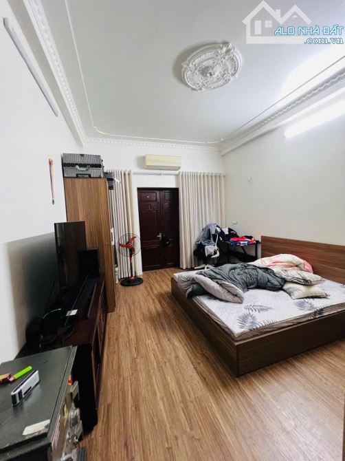 BÁN NHÀ TT TÂY HỒ DT 50 M - 5 TẦNG CHỈ GIÁ 11,8TỶ NHÀ ĐẸP NGÕ THOÁNG GẦN PHỐ VỊ TRÍ ĐẸP