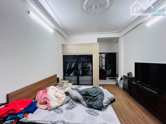 BÁN NHÀ TT TÂY HỒ DT 50 M - 5 TẦNG CHỈ GIÁ 11,8TỶ NHÀ ĐẸP NGÕ THOÁNG GẦN PHỐ VỊ TRÍ ĐẸP