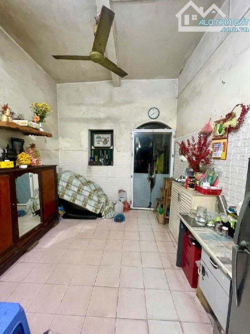 CHỦ CẦN BÁN GẤP NHÀ MẶT PHỐ NGŨ XÃ BA ĐÌNH 90 M2 TẦNG 35 TỶ SỔ CHÍNH CHỦ ĐẸP VỊ TRÍ HIẾM