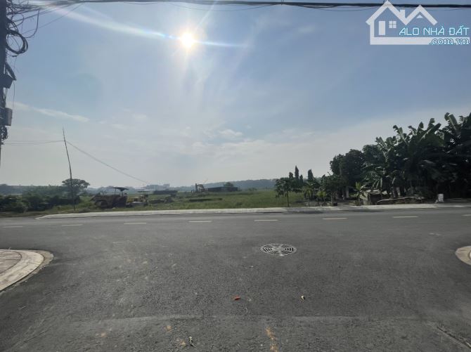 BÁN QUỸ ĐẤT HIẾM GẦN 10.138M2 , NGANG 41M X141M2 , MẶT TIỀN ĐƯỜNG NHỰA 12M , GIÁ CHỈ 88 TỶ - 2