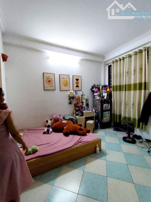 BÁN GẤP NHÀ PHỐ NGỌC KHÁNH -GIẢNG VÕ -BA ĐÌNH DT 65M2 4,5TANG 9,7TY