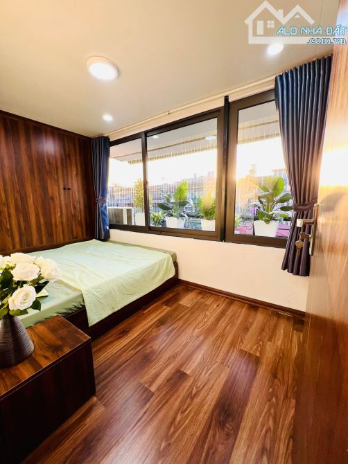 BÁN CHUNG CƯ TẬP THỂ CỰC SỊN .NHÀ E – QUỲNH MAI, HAI BÀ TRƯNG. 105M² – 3PN. 4,98 TỶ