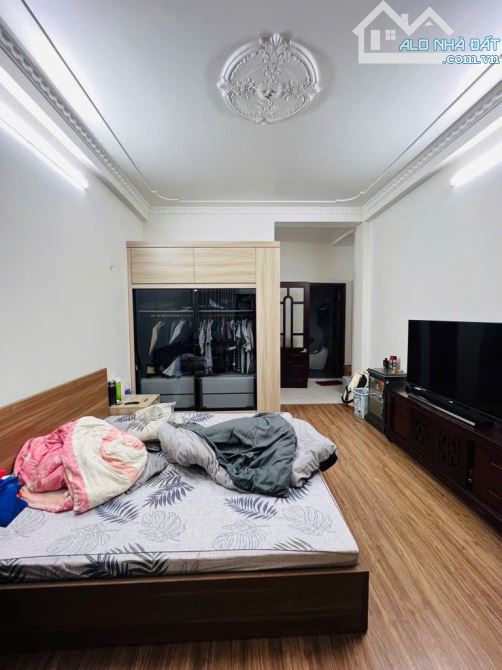 BÁN NHÀ TT TÂY HỒ DT 50 M - 5 TẦNG CHỈ GIÁ 11,8TỶ NHÀ ĐẸP NGÕ THOÁNG GẦN PHỐ VỊ TRÍ ĐẸP