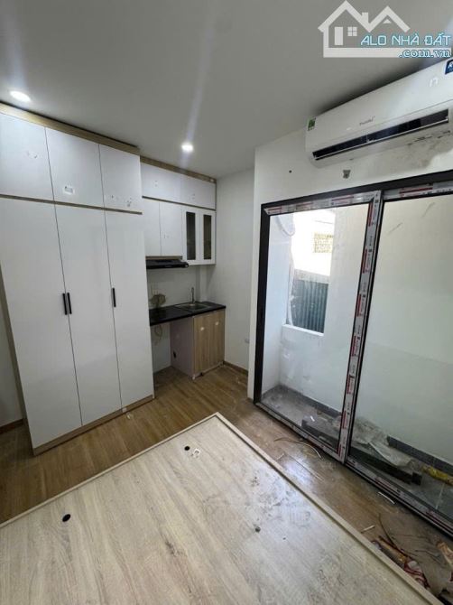 Trung Phụng - 11 phòng khép kín - Dòng tiền gần 700tr/năm - Ngõ nông - Gần chợ