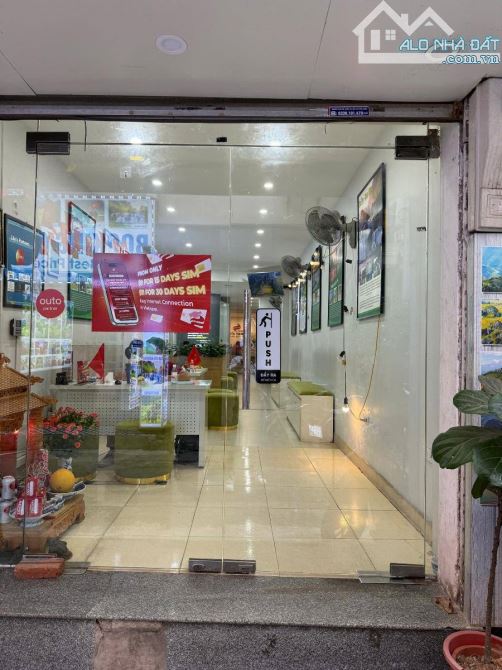 Mặt Tiền 6M Mặt Phố Lạc Long Quân 32 Tỷ Vuông vỉa hè rộng