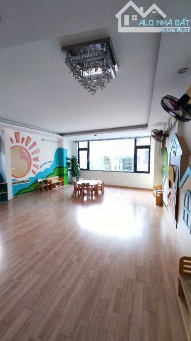 Tôn Đức Thắng - Thông sàn kinh doanh - Dòng tiền 50tr/tháng - Vừa ở vừa cho thuê