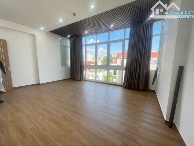 Trần Quý Cáp - Ô tô tránh trước nhà - Thông sàn - Kinh doanh văn phòng