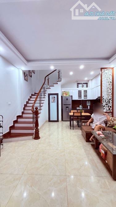 QUÁ HIẾM - SIÊU PHẨM LẠC LONG QUÂN – 5 TẦNG – SỔ VUÔNG – Ô TÔ TRÁNH – HÀNG XÓM VIP