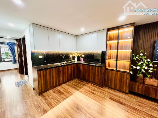 BÁN CHUNG CƯ TẬP THỂ CỰC SỊN .NHÀ E – QUỲNH MAI, HAI BÀ TRƯNG. 105M² – 3PN. 4,98 TỶ