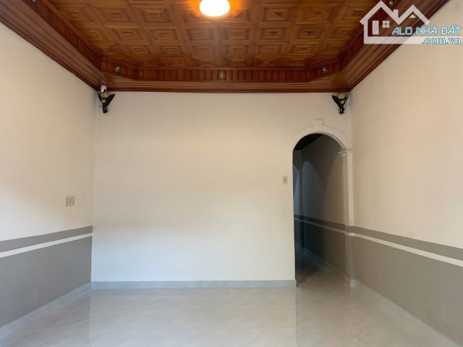 4,5 TỶ SỞ HỮU NHÀ SRXD NGAY CHỢ DÂN SINH PHƯỜNG 9 ĐÀ LẠT