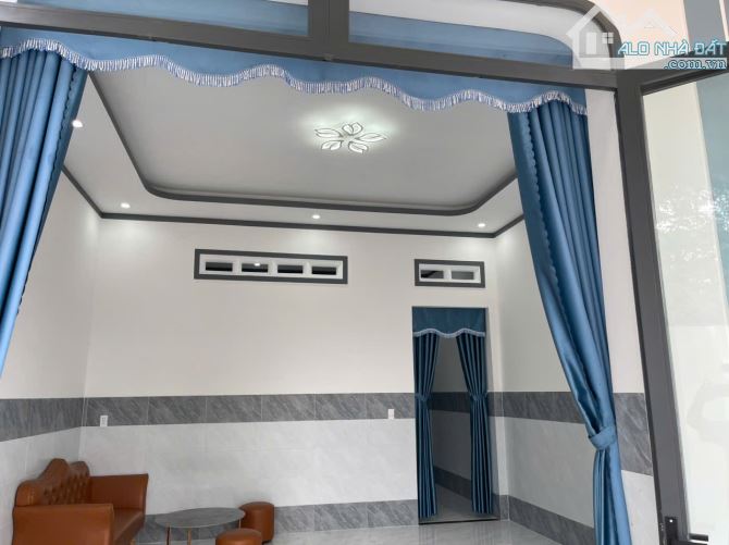 Bán nhà hẻm 33 Nguyễn văn Linh - P Long Hoa- Tây Ninh