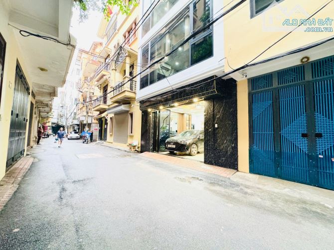 BÁN NHÀ PHÂN LÔ NGÕ 193 TRUNG KÍNH,CẦU GIẤY_DT 106M*6 TẦNG_ÔTÔ TRÁNH_Ở VÀ KD. CHỈ 31,6 TỶ