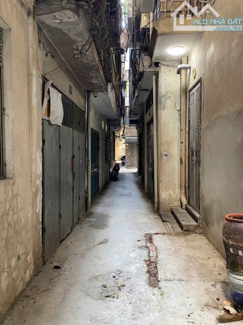 Khâm Thiên - 10 phòng khép kín - Dòng tiền 40tr/th - Nhà 2 mặt ngõ - Ngõ thông