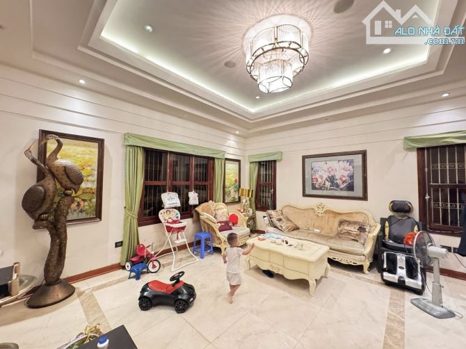 BÁN NHÀ PHÂN LÔ NGÕ 193 TRUNG KÍNH,CẦU GIẤY_DT 106M*6 TẦNG_ÔTÔ TRÁNH_Ở VÀ KD. CHỈ 31,6 TỶ