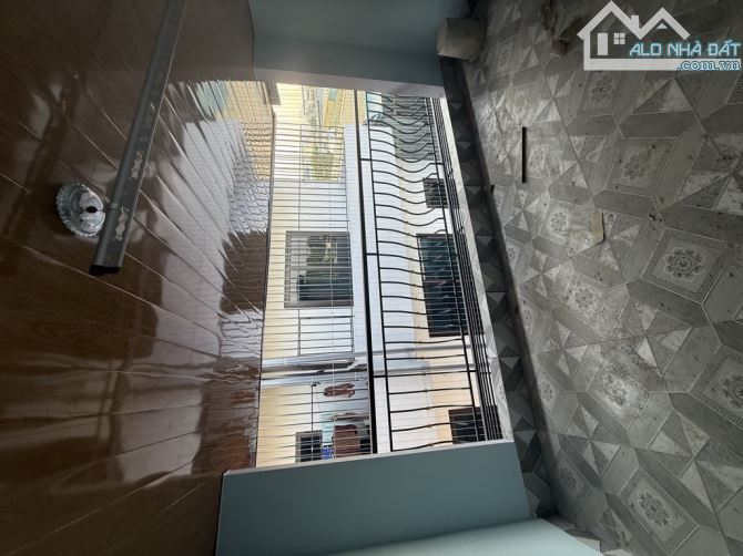 BÁN NHÀ MỚI ÂU CƠ - 40M2 – LÔ GÓC 2 THOÁNG – NGÕ NÔNG – 3 NGỦ ĐỦ CÔNG NĂNG - CHỈ HƠN 2 TỶ