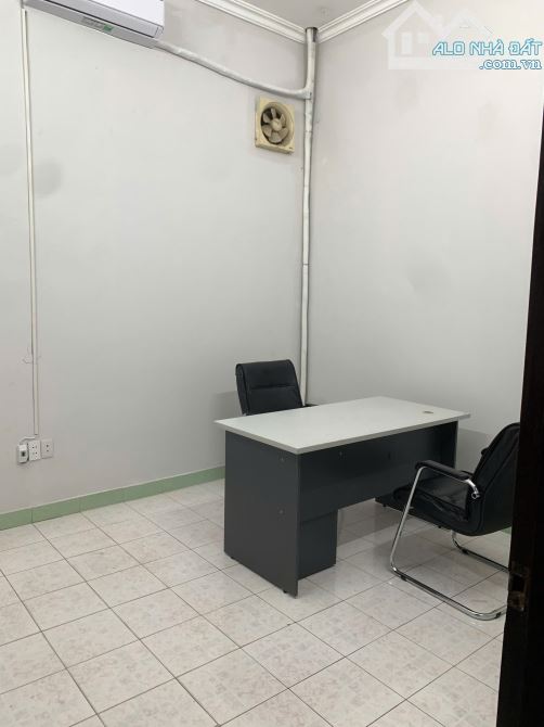 Cho thuê văn phòng 15m2 chỉ 3tr sẵn bàn ghế tại Khuất Duy Tiến - Thanh Xuân - 2