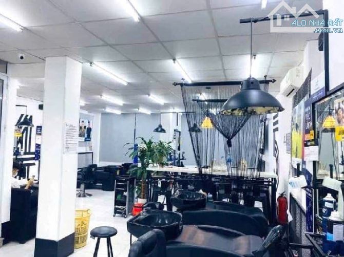 Đông Các - 16 phòng khép kín - Doanh thu 80tr/tháng - Lô góc - Hai mặt tiền