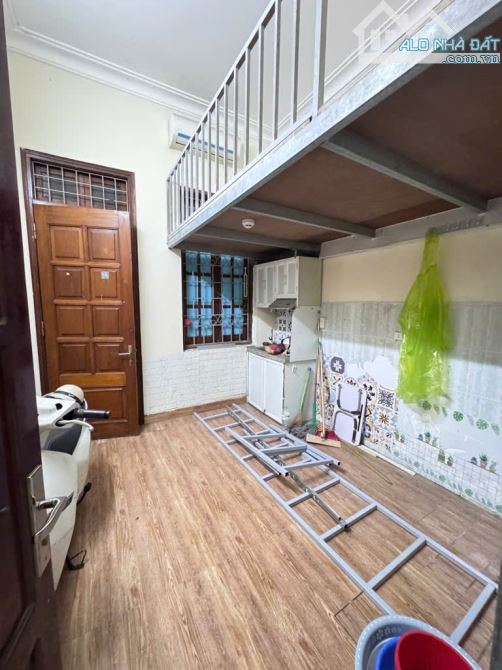 Khâm Thiên - 10 phòng khép kín - Dòng tiền 40tr/th - Nhà 2 mặt ngõ - Ngõ thông