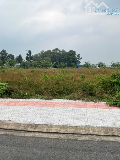 THANH LÝ RẺ ĐẤT PHÚ MỸ BÀ RỊA GIÁ CHỈ 1tỷ2 - GẦN BIỂN - SHR XDTD - 3