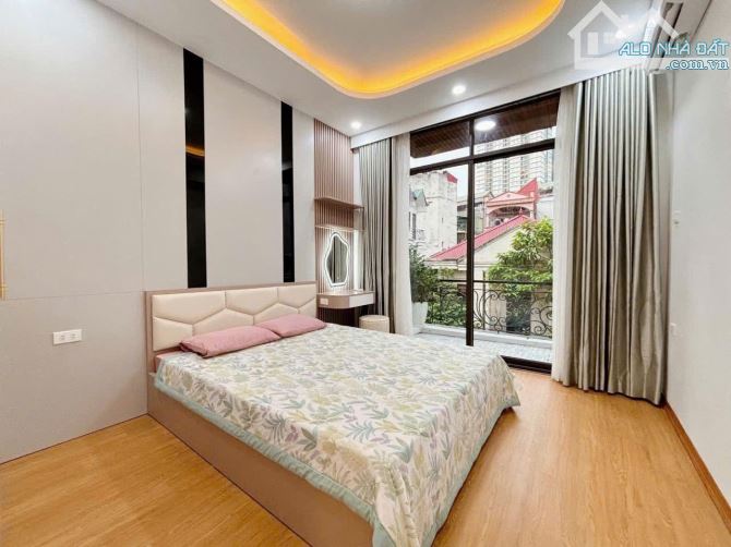 BÁN NHÀ 168 𝐏𝐡𝐨̂́ 𝐤𝐢𝐦 𝐆𝐢𝐚𝐧𝐠 35M2 X 5T GIÁ CHỈ 8.5 TỶ Ô TÔ DỪNG ĐỖ CỰC GẦN