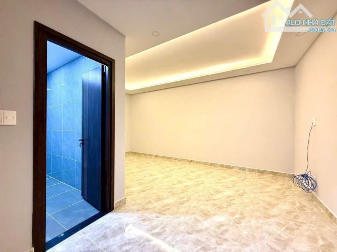 🏡Bán Nhà Phố Hẻm Xe Hơi An Sơn P.4 Đà Lạt – 75m², 1 Trệt 2 Lầu, Sân Thượng Giá Chỉ 3.6 Tỷ - 4