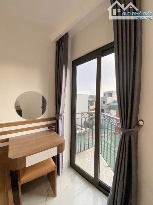 Nguyễn Lương Bằng - 11 phòng khép kín - Dòng tiền 80tr/tháng - Ngõ nông gần ô to