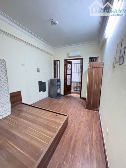 Khâm Thiên - 10 phòng khép kín - Dòng tiền 40tr/th - Nhà 2 mặt ngõ - Ngõ thông