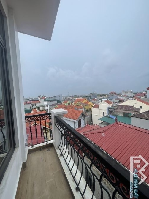 BÁN NHÀ ĐẸP TỨ LIÊN - 48M2 - 7 TẦNG - THANG MÁY - NGÕ Ô TÔ – MẶT TIỀN ĐẸP – CHỈ 15 TỶ