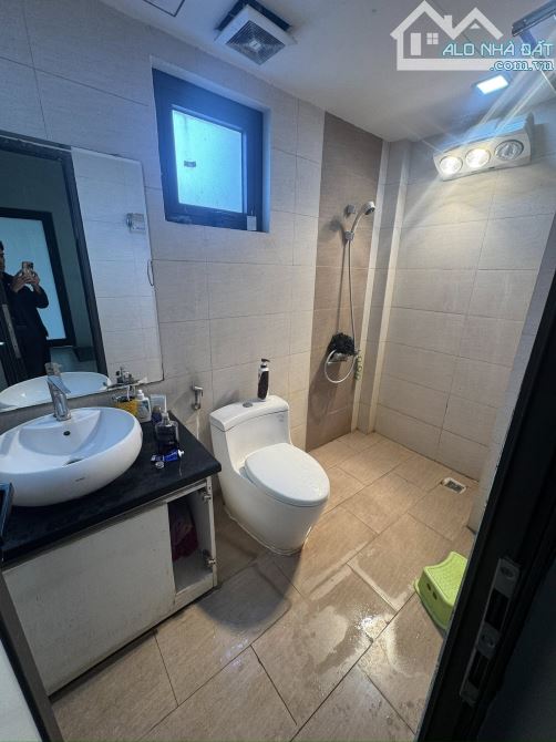 DUY NHẤT 1 CĂN DIỆN TÍCH 109M*7 TẦNG CHỈ NHỈNH 31 TỶ MẠC THÁI TỔ_ÔTÔ TRÁNH_Ở VÀ KDOANH