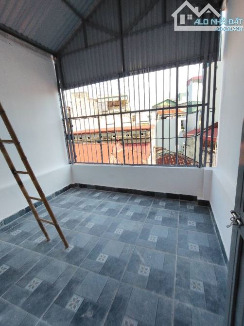 Bán nhà Kim Giang 35m 4 tầng ở ngay nhõ rộng thoáng