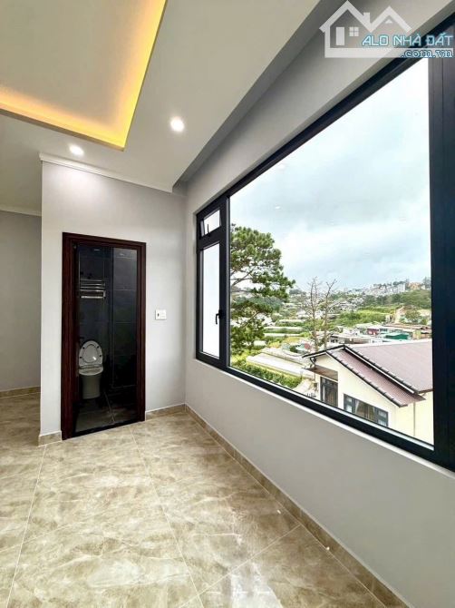 🏡Bán Nhà Phố Hẻm Xe Hơi An Sơn P.4 Đà Lạt – 75m², 1 Trệt 2 Lầu, Sân Thượng Giá Chỉ 3.6 Tỷ - 6