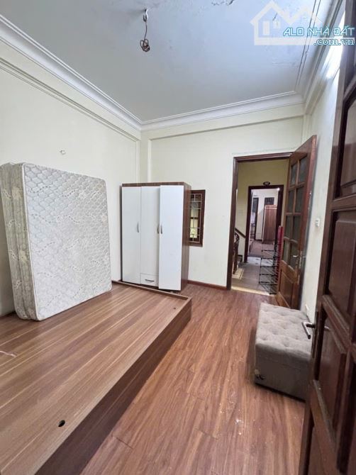 Khâm Thiên - 10 phòng khép kín - Dòng tiền 40tr/th - Nhà 2 mặt ngõ - Ngõ thông