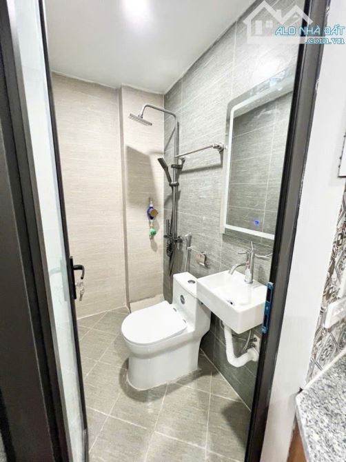 Ngõ Hoàng An - 14 phòng khép kín - Dòng tiền 75tr/tháng - Xây mới kính koong