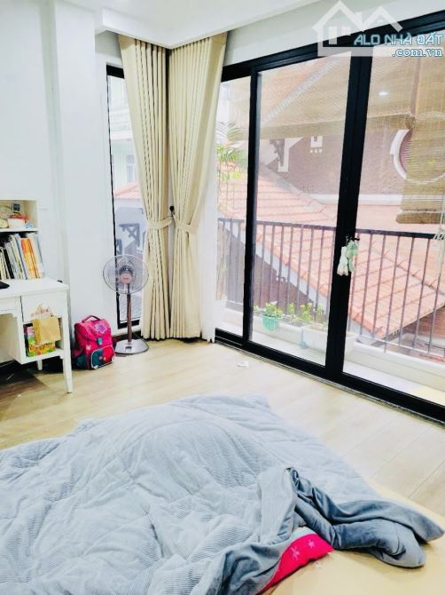 Duy nhất ở Giang Văn Minh! Thang máy, Ô tô vòng quanh, 30m ra phố, vp, kd đỉnh. 60m*6T