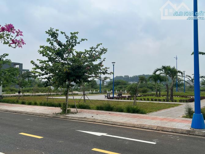 BÁN GẤP ĐẤT PHÚ MỸ BÀ RỊA GIÁ CHỈ 1tỷ2 - GẦN BIỂN - SHR XDTD