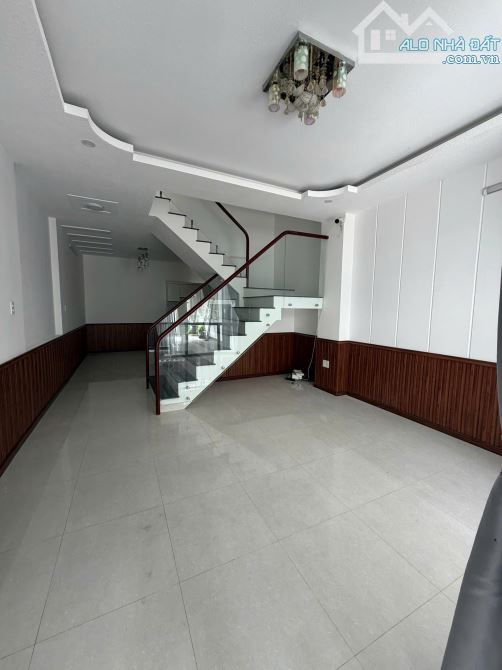 ✨🏡 HOT HOT – BÁN NHÀ PHỐ HẺM XE HƠI ĐƯỜNG NGUYỄN TRUNG TRỰC, P.03, ĐÀ LẠT ✨