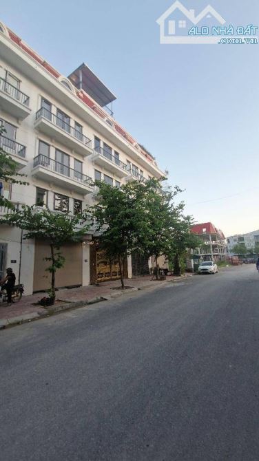 KĐT mới Phú lương Văn Phú 63m 5T thang máy MT5m vỉa hè ô tô trục to kinh doanh,ở đẳng cấp