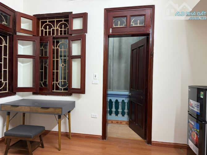 Cho thuê phòng trọ 32 ngõ 317 Hoàng Hoa Thám, DT 25m2, giá 5tr5/ tháng - 10