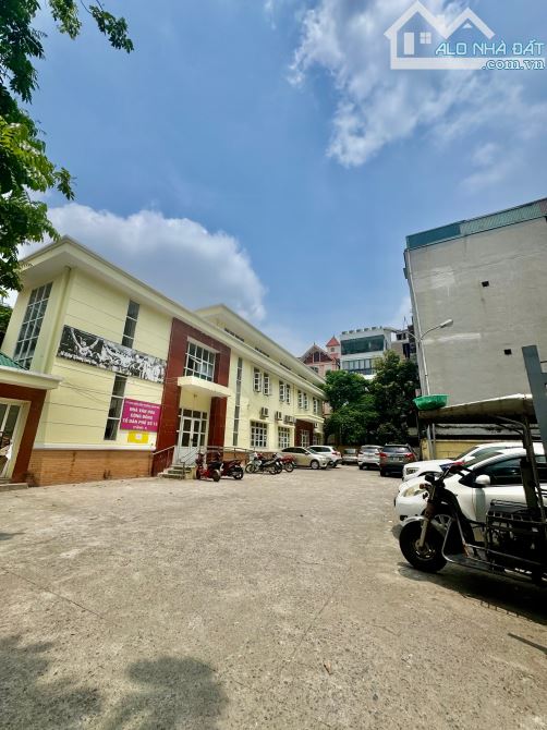 BÁN NHÀ NGUYỄN KHÁNH TOÀN NGÕ OTO VÀO NHÀ KINH DOANH DT50m2*5T DÂN XÂY. CHỈ 15 TỶ