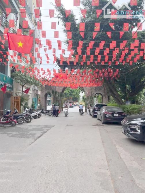 Siêu phẩm lô góc phố Lụa Vạn phúc 38mx5t, thang máy xịn ,mặt tiền rộng,3 thoáng - 1