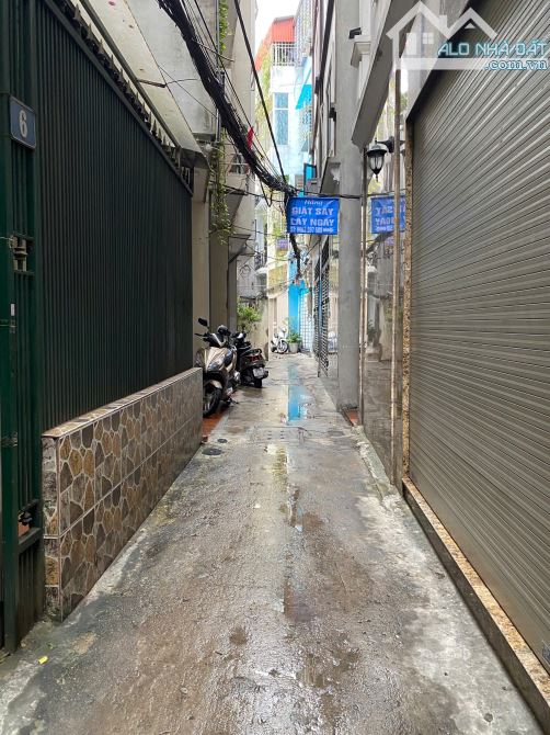 Quan Thổ 1 - 20 phòng khép kín - Doanh thu 100tr/tháng - Gần ô tô - Ngõ thông