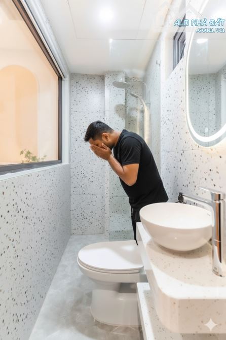 GẦN PHỐ, MẶT TIỀN RỘNG THOÁNG – NHÀ ĐẸP 4 tầng Hai Bà Trưng 25m chỉ 10.8 tỷ - KINH DOANH O