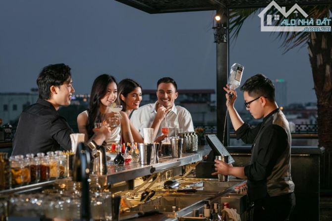 BÁN KHÁCH SẠN 5* 9 TẦNG X 179 M2 - MP ĐÌNH NGANG HOÀN KIẾM - DÒNG TIỀN 24tỷ/năm - GIÁ 250