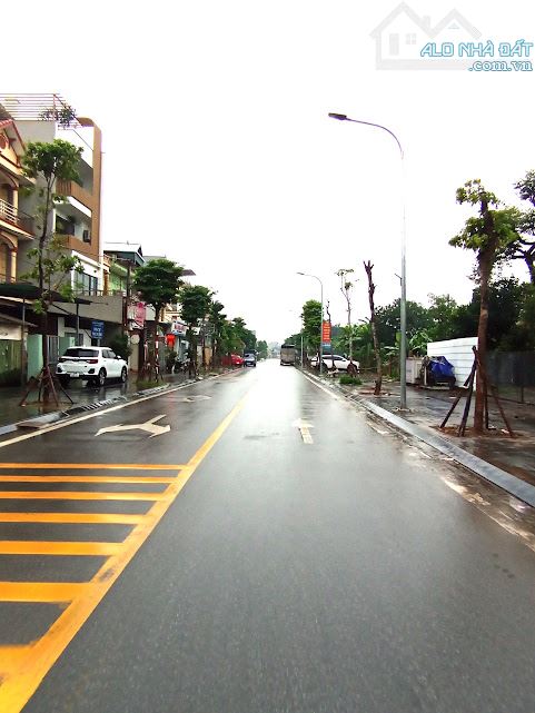 BÁN GẤP ĐẤT MÊ LINH HÀ NỘI NHỈNH 1 TỶ MẶT PHỐ KINH DOANH DÒNG TIỀN