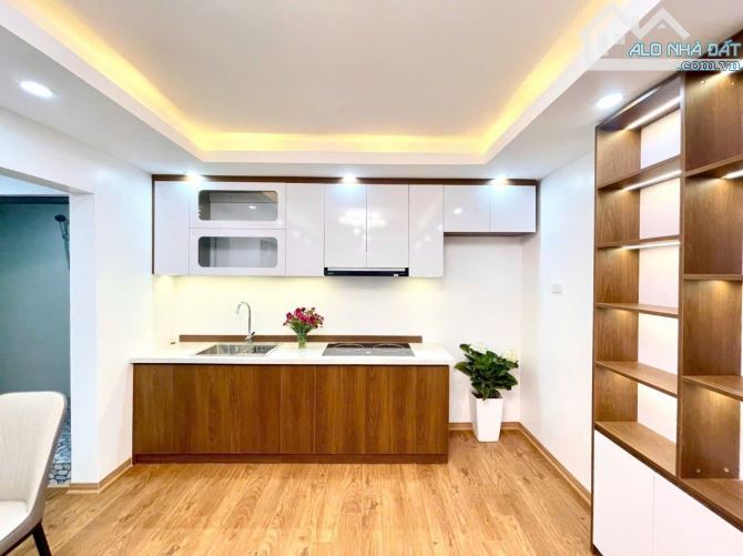 BÁN CHUNG CƯ TẬP THỂ VIP1 TẦNG 3,46 PHẠM NGỌC THẠCH, ĐỐNG ĐA. 70M² – 2PN.4,95 TỶ