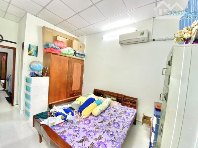 TÂN BÌNH - HẺM Ô TÔ ĐỔ CỬA- 52M2- 2 TẦNG - CHỈ 5,1 TỶ TL - 3