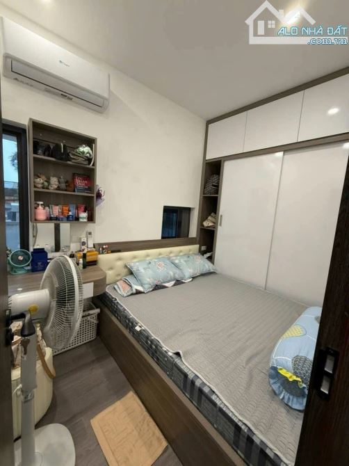 BÁN TẬP THỂ TẦNG 2, CĂN GÓC – BỘ GDĐT, ĐƯỜNG LÁNG, ĐỐNG ĐA. 65M² – 2PN. 4,35 TỶ