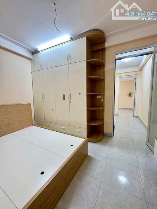 Phân lô Trần Quý Cáp, vỉa hè, ô tô tránh đỗ, 2 thoáng, gần Văn Miếu, KCBT, oto vào nhà-82m