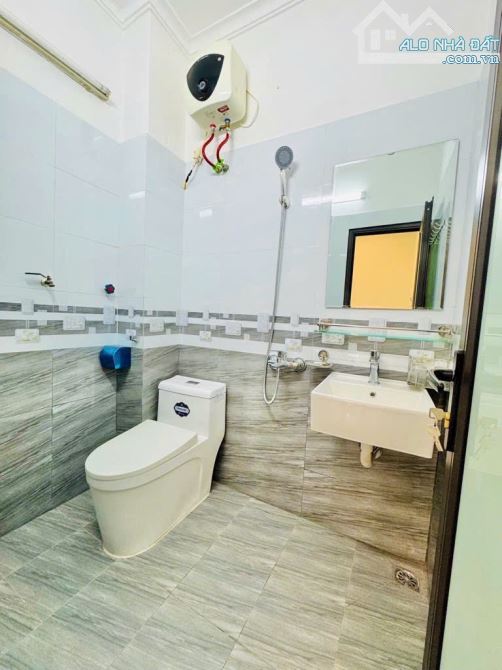 Thịnh Liệt - 5 Tầng Mới Đẹp - ÔTÔ Đỗ Gần - Tặng Nội Thất - Nhỉnh 6 Tỷ