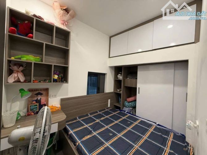 BÁN TẬP THỂ TẦNG 2, CĂN GÓC – BỘ GDĐT, ĐƯỜNG LÁNG, ĐỐNG ĐA. 65M² – 2PN. 4,35 TỶ